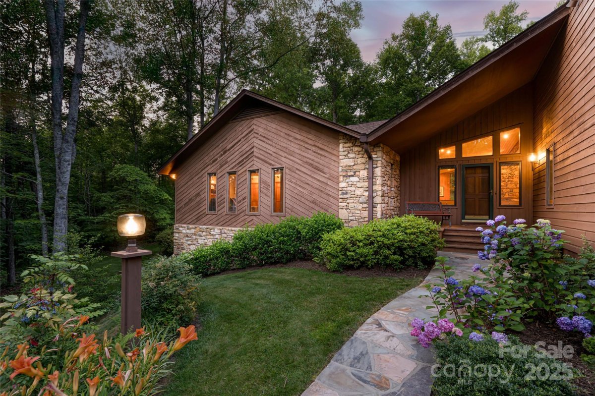 461 Sugar Hollow Road
