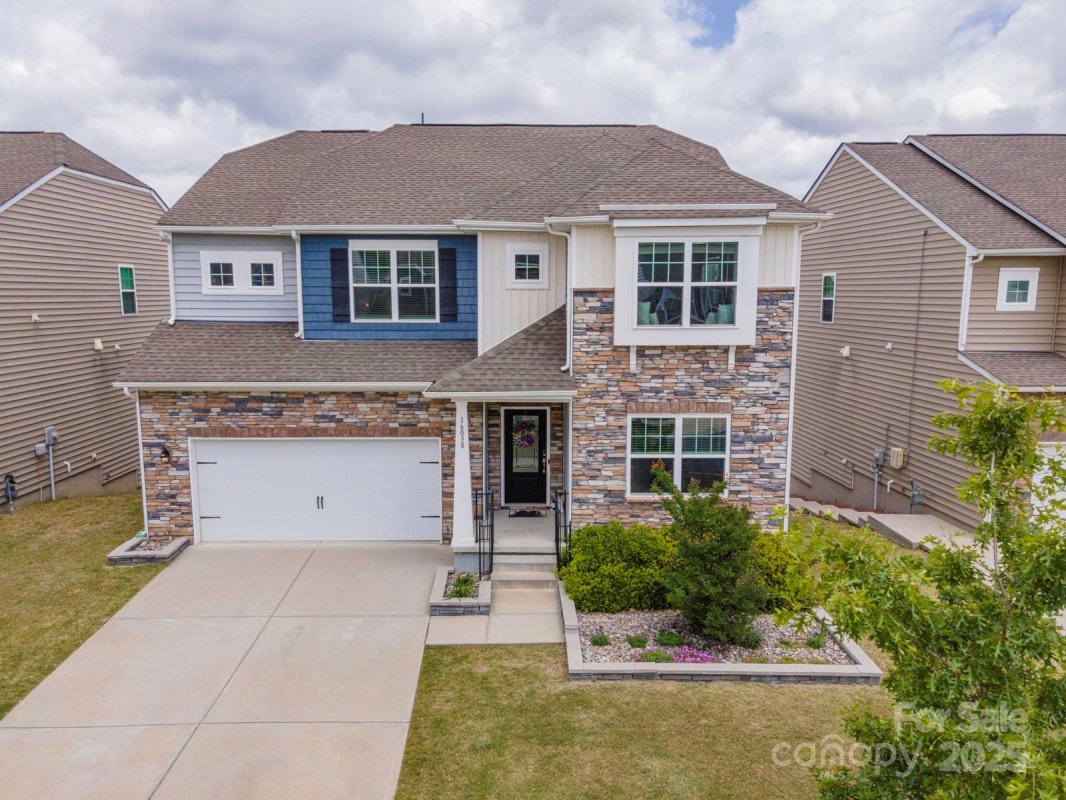16038 Harbor Hill Drive