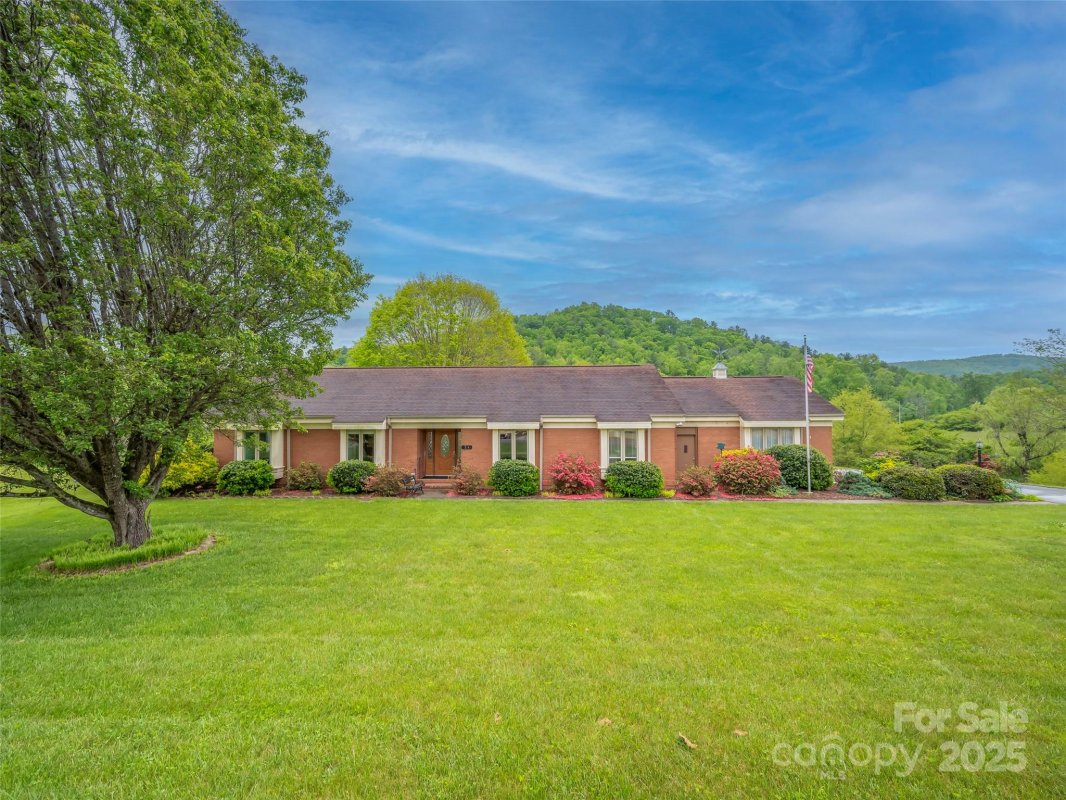 24 Beaumont Drive