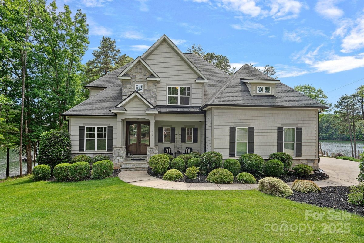 112 Nautilus Court