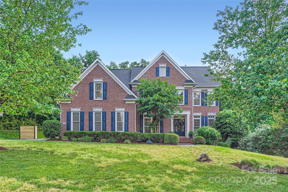 2215 Maycroft Drive