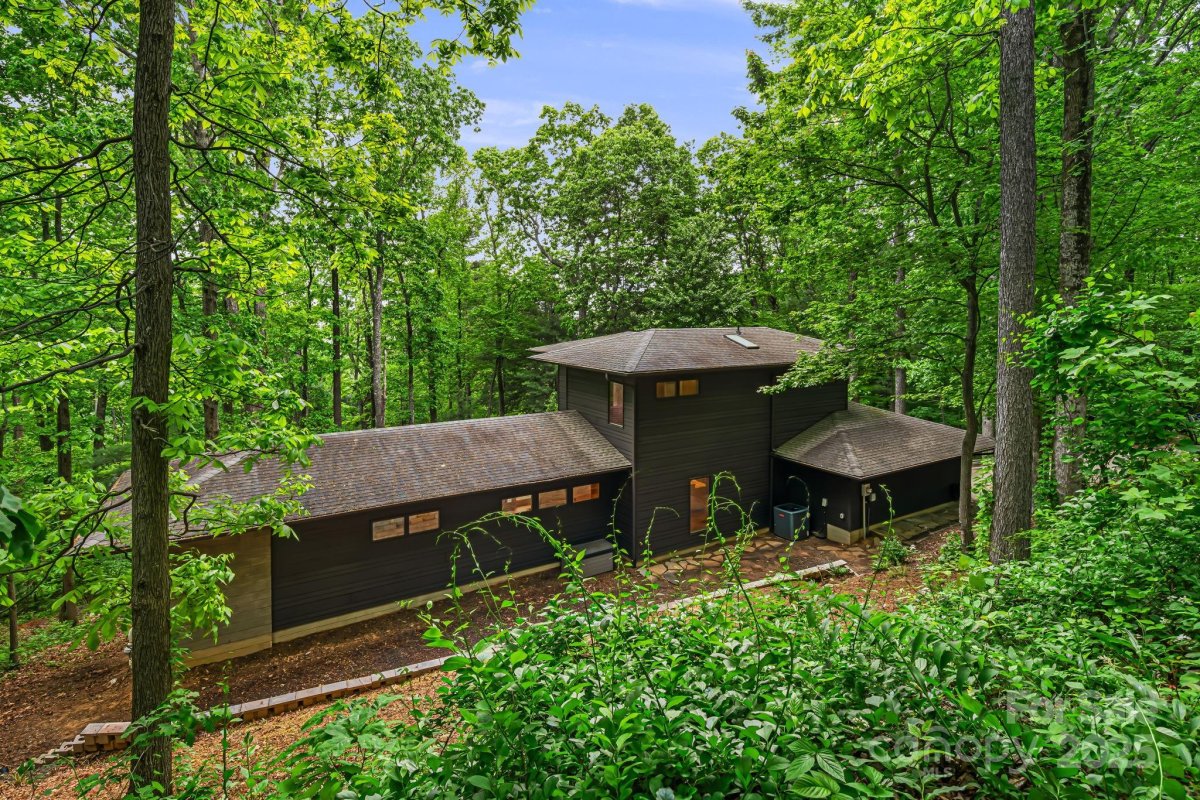 18 Balsam Court