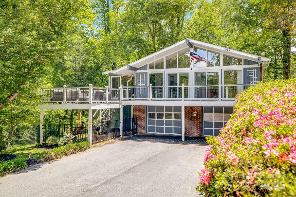 2044 Glenheath Drive