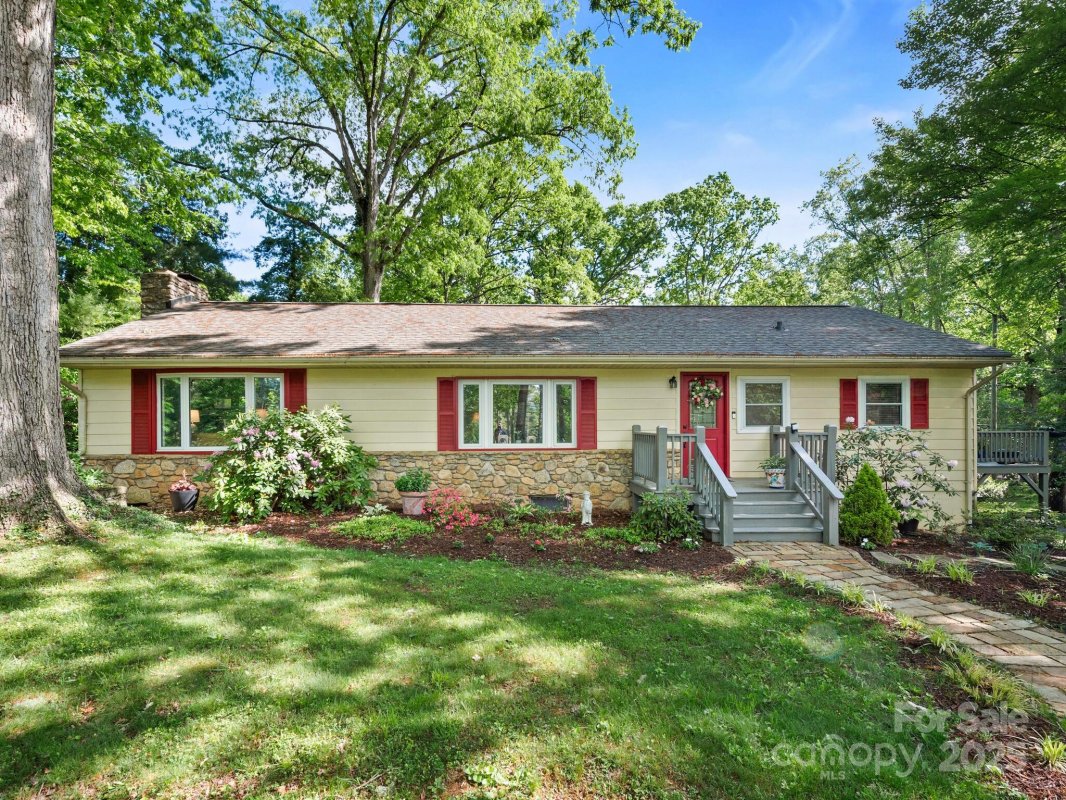 52 Fairway Drive
