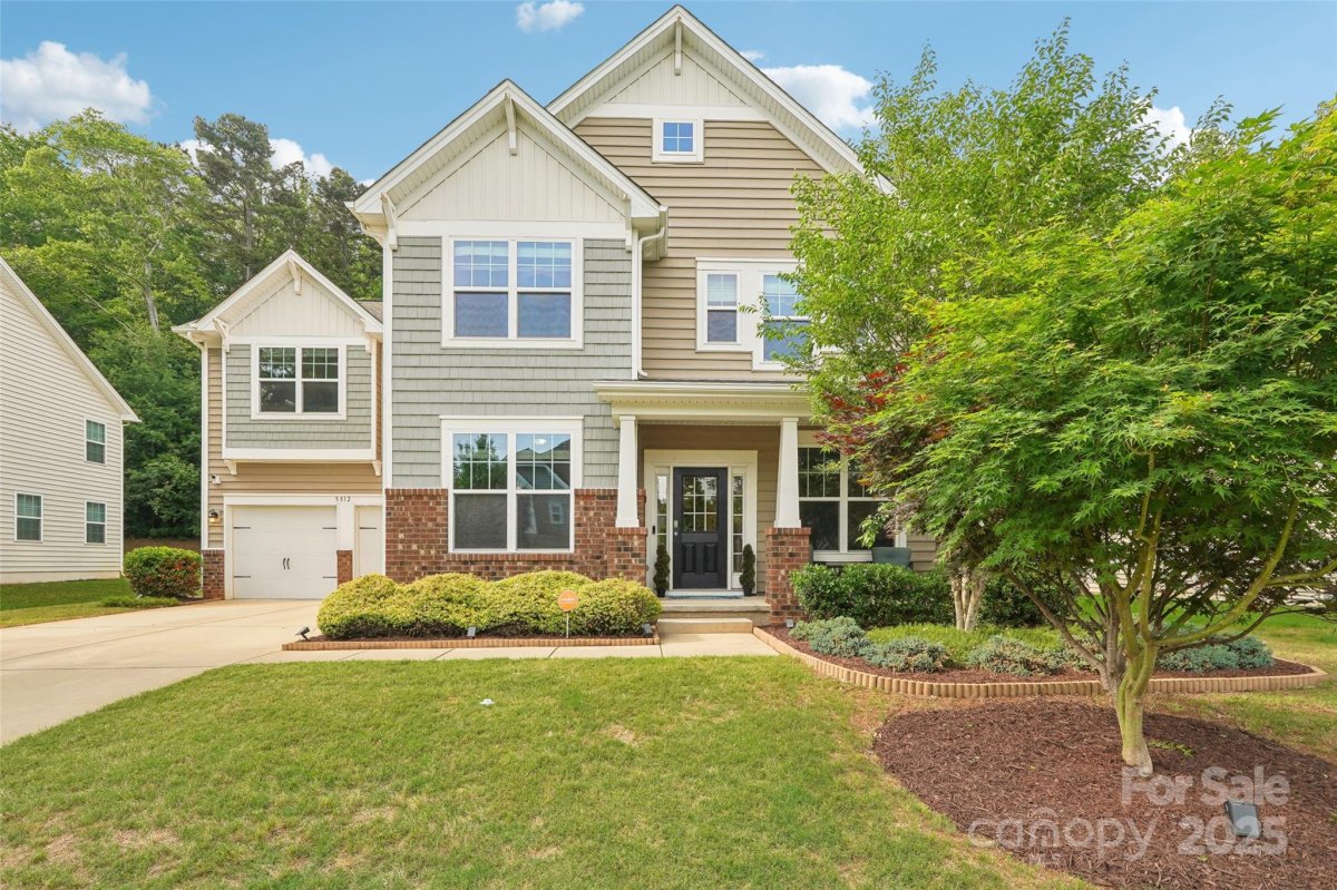 5812 Dinsmore Lane