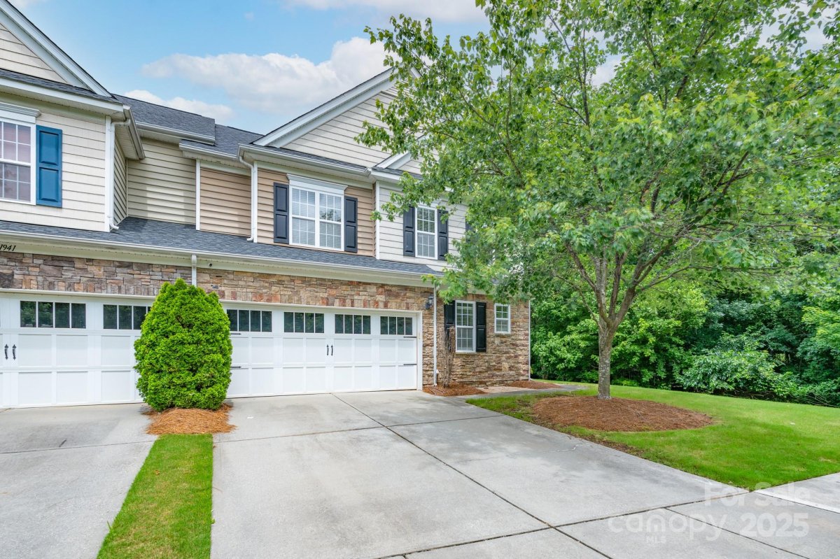 11945 Red Rust Lane