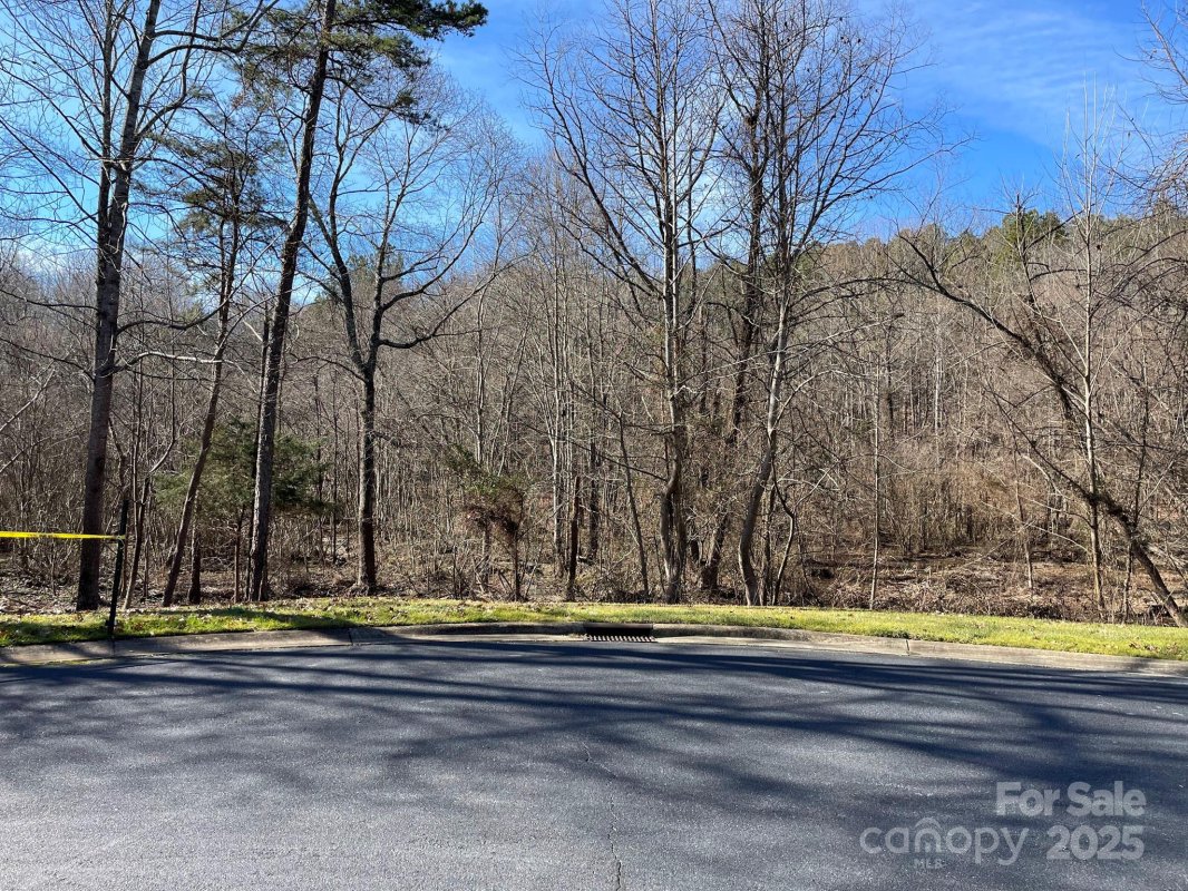 5950 Willowood Road
