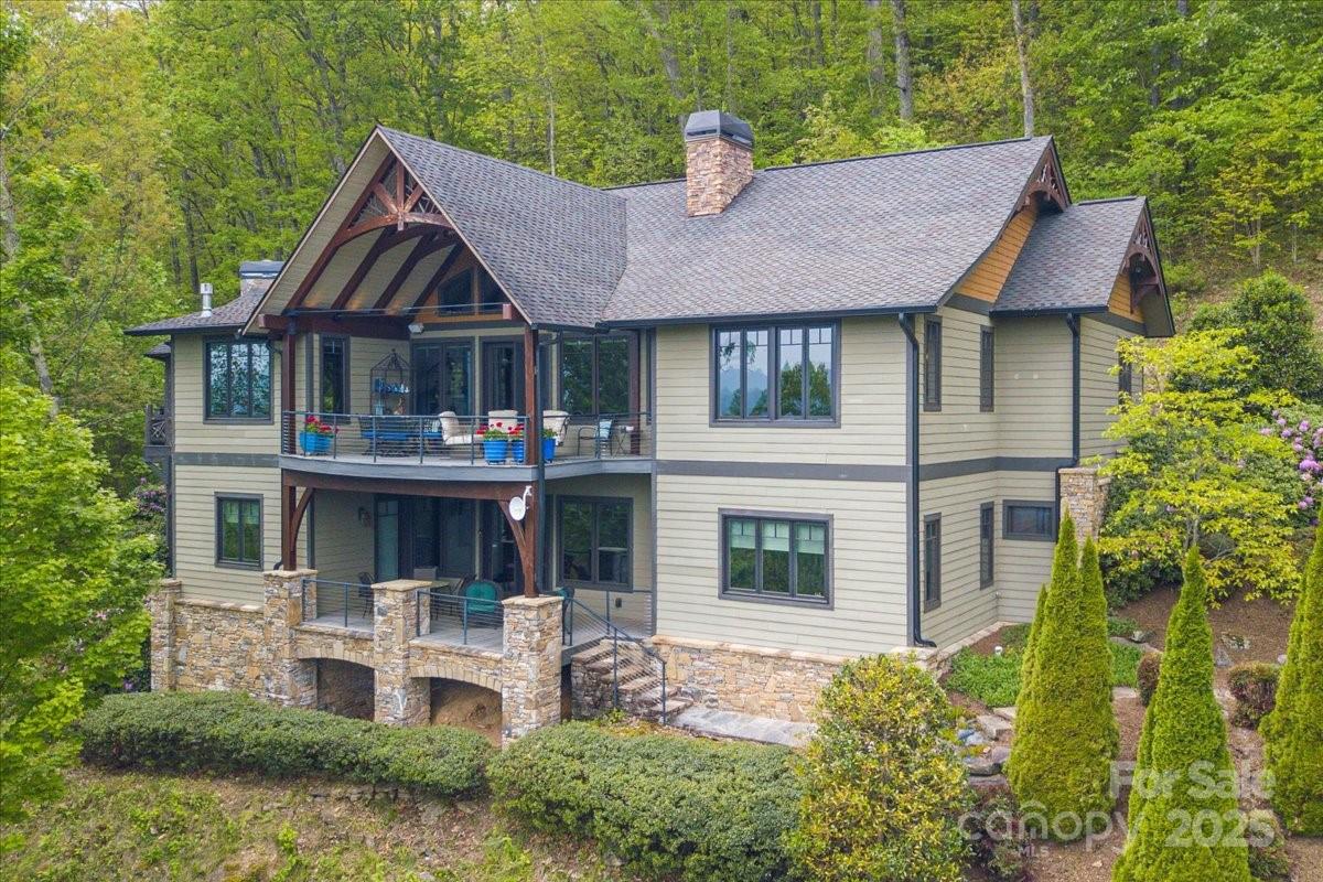2461 Eagles Nest Road