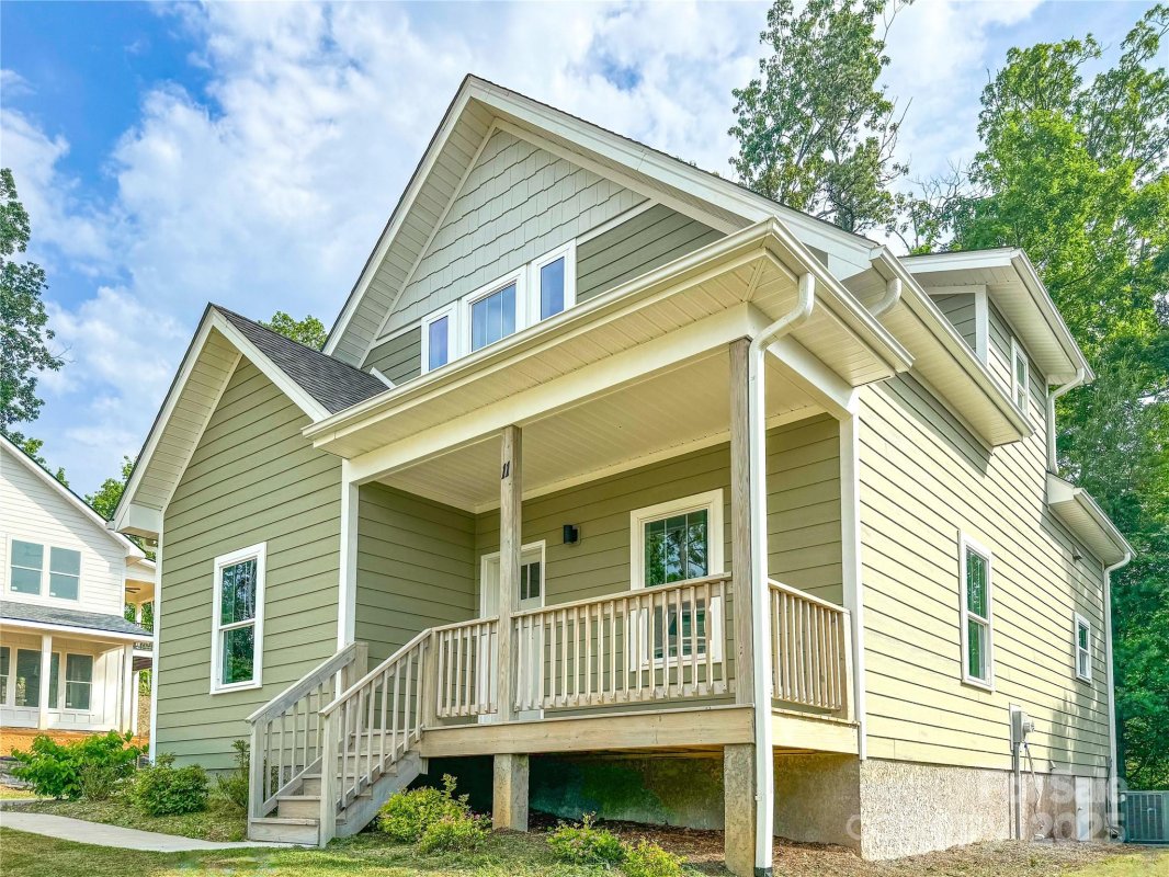 11 Berry Crest Lane