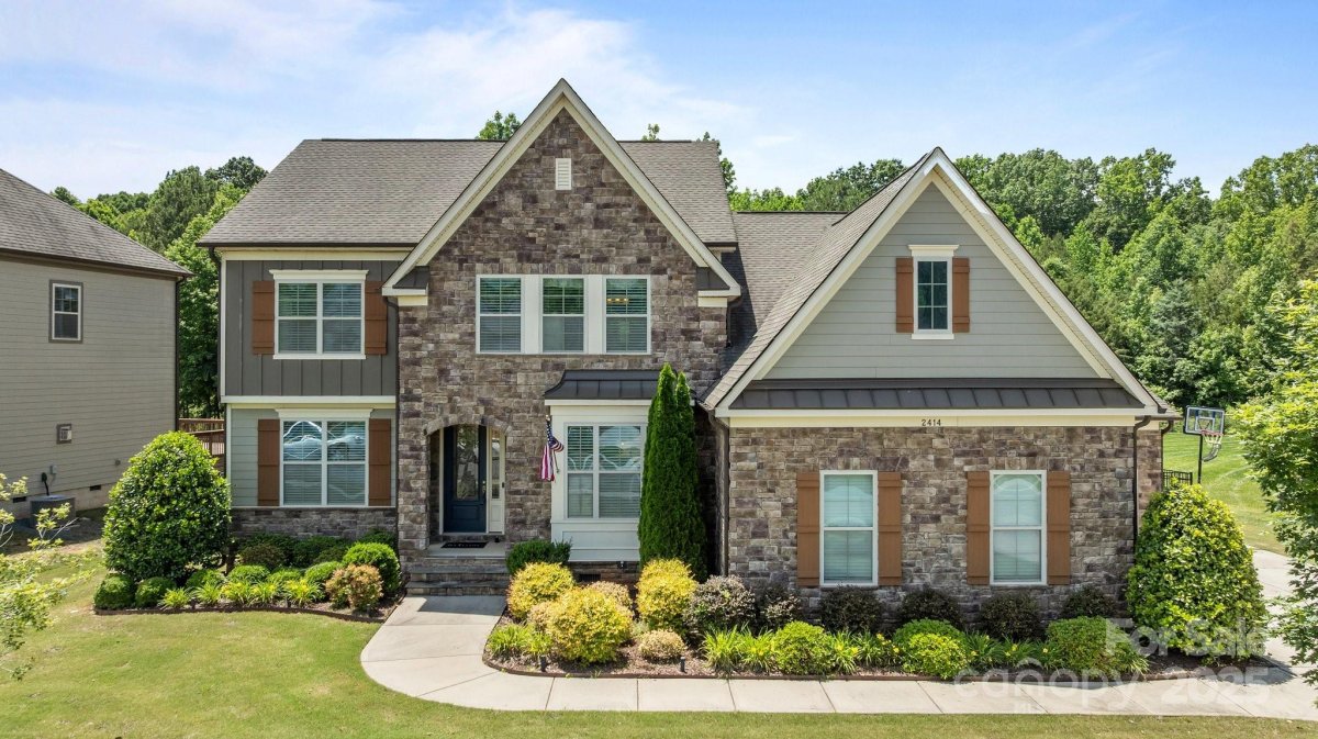 2414 Madeira Circle
