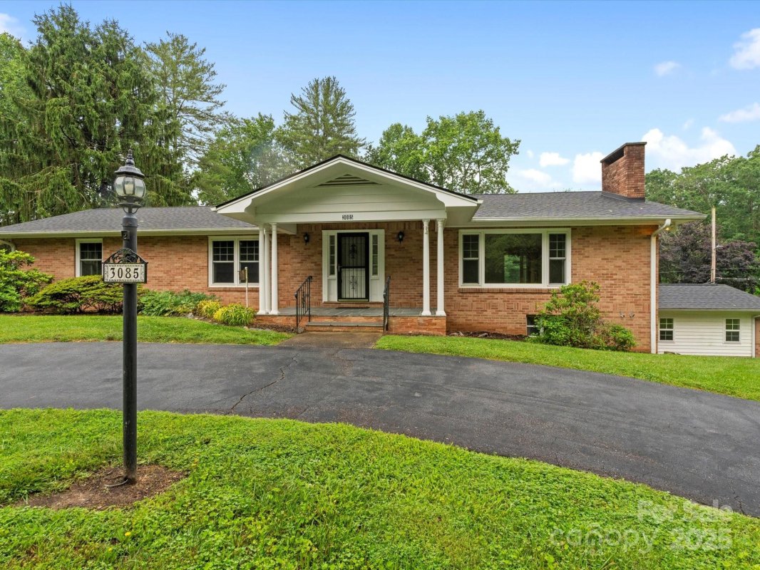 3085 Napier Drive
