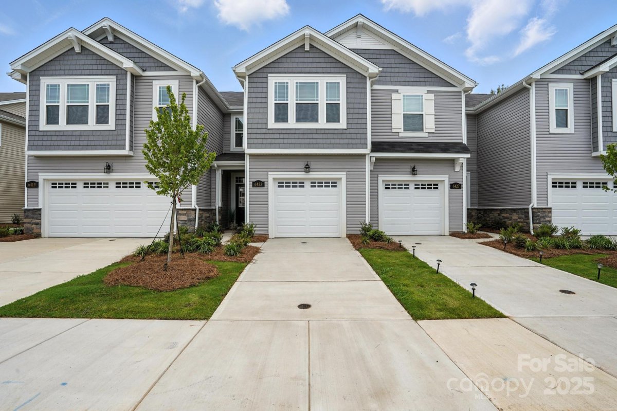 6423 Mallow Crossing Lane