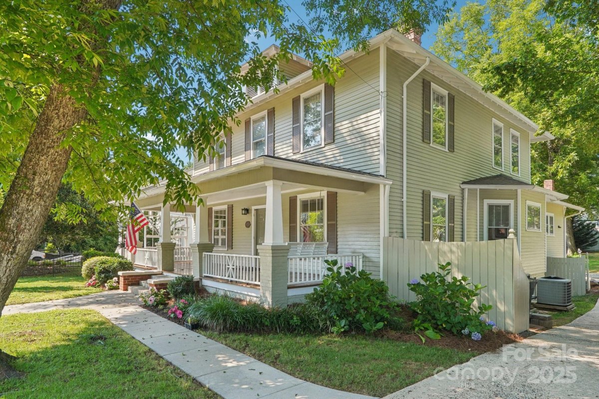 448 Union Street