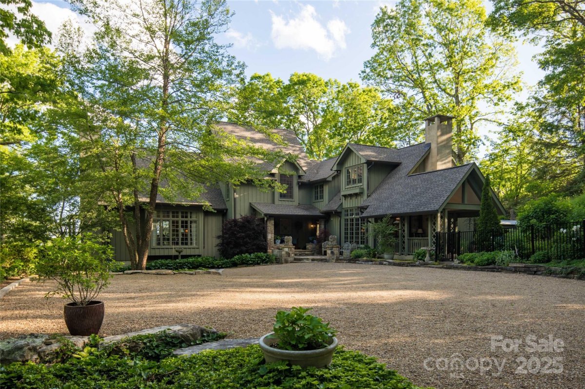 362 Wonderland Trail