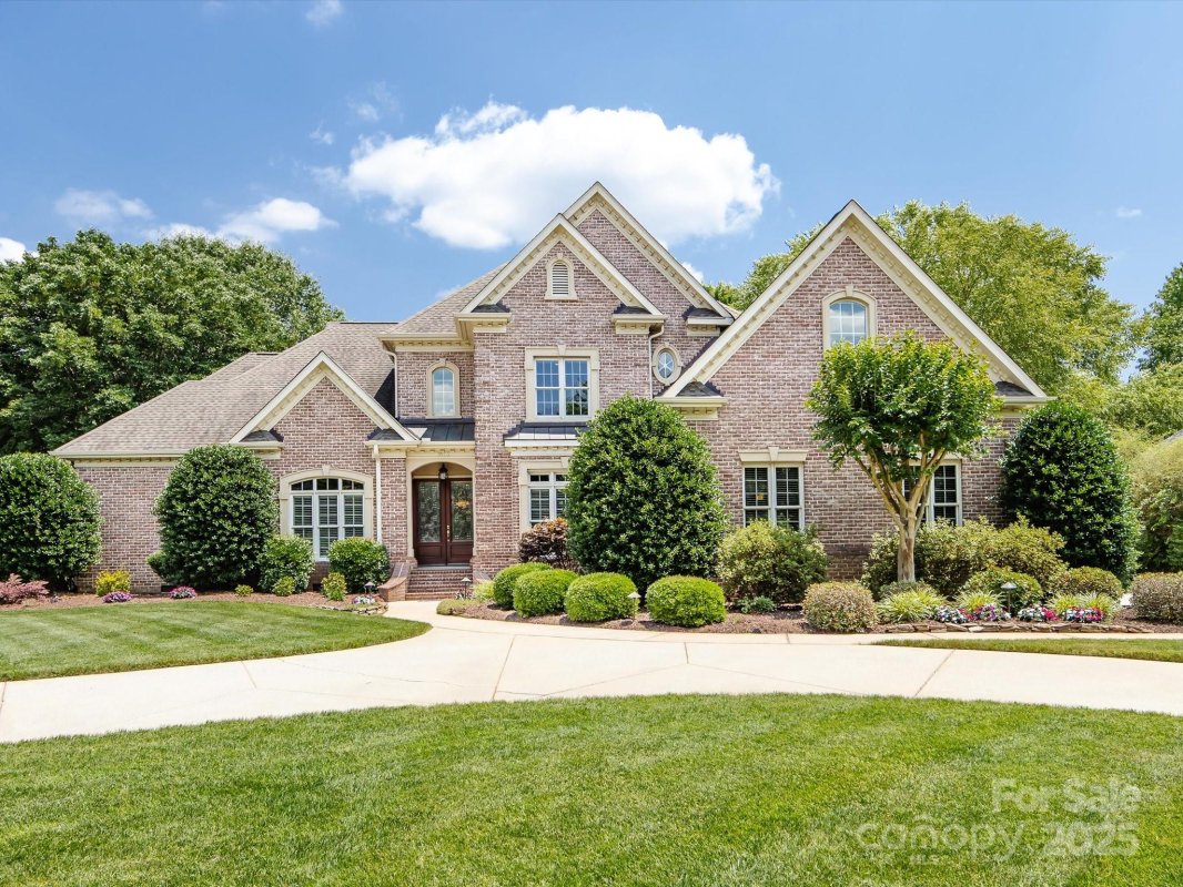 1509 Churchill Downs Drive