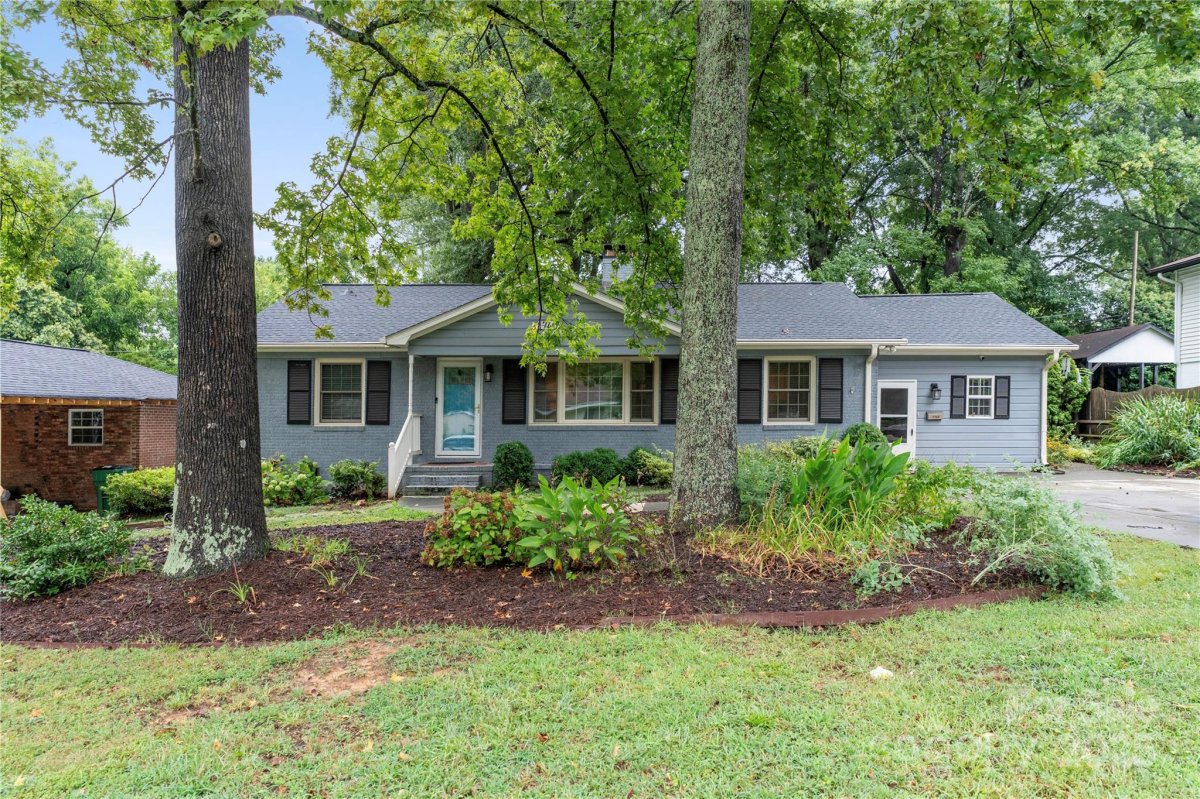 1740 Lansdale Drive