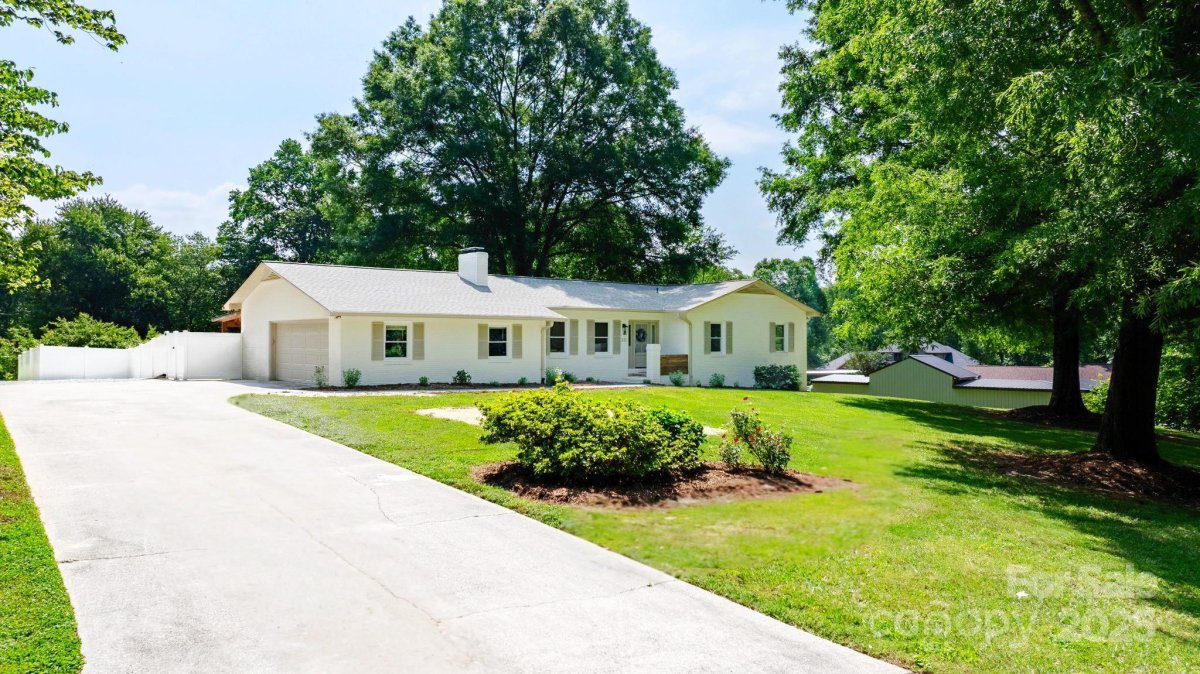 201 Forest Road