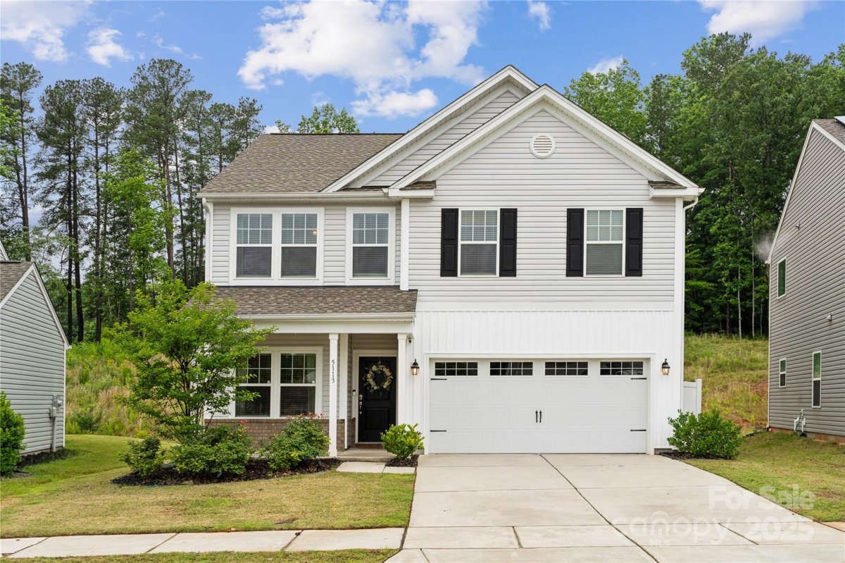5113 Saddleback Drive
