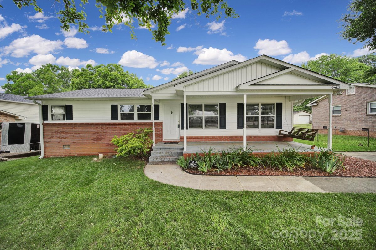842 Cherry Road