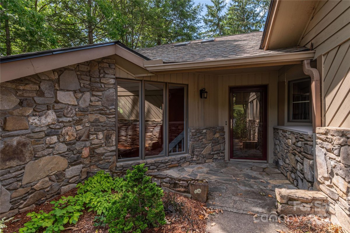 1101 Timber Trail