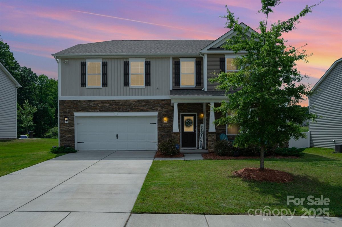 711 Saddlebred Lane