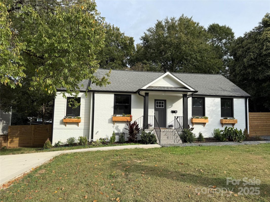 2114 Thurmond Place
