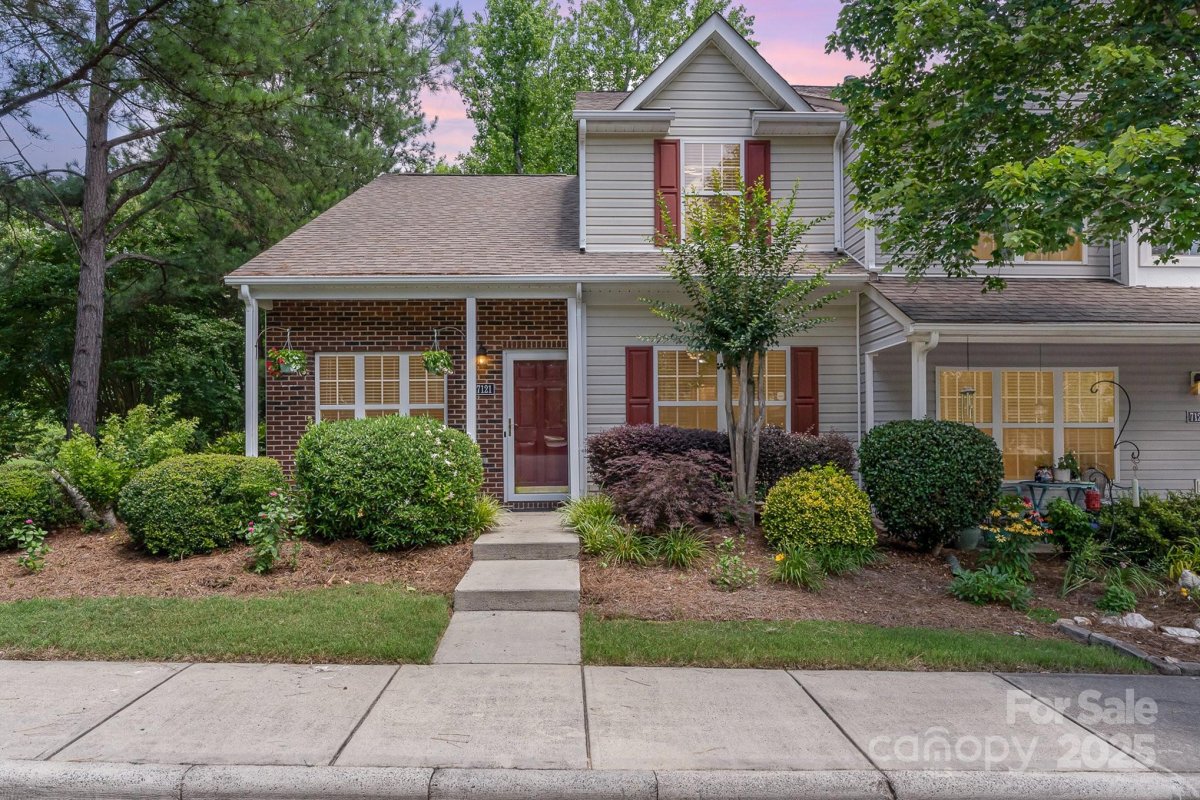 7121 Bidford Court