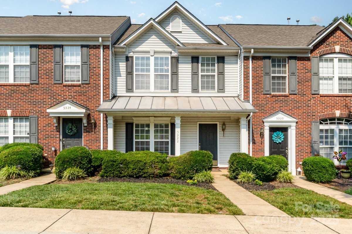 5322 Jocelyn Lane