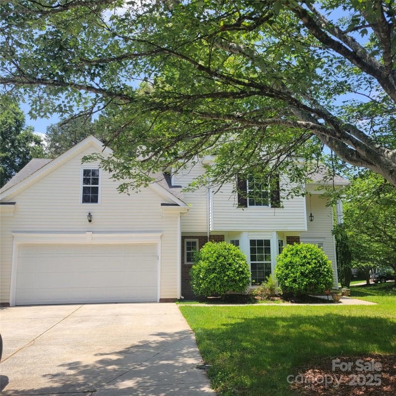 13039 Peacock Lane