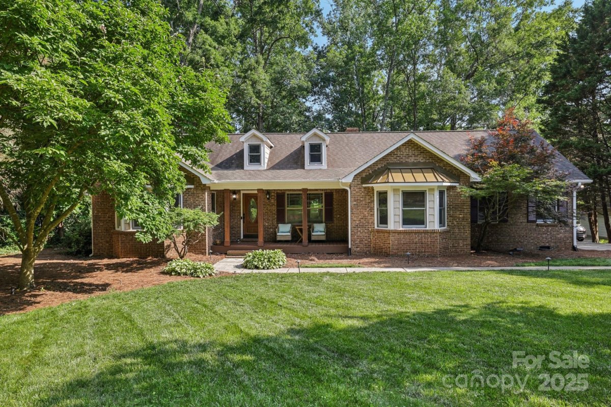 10311 Windtree Lane