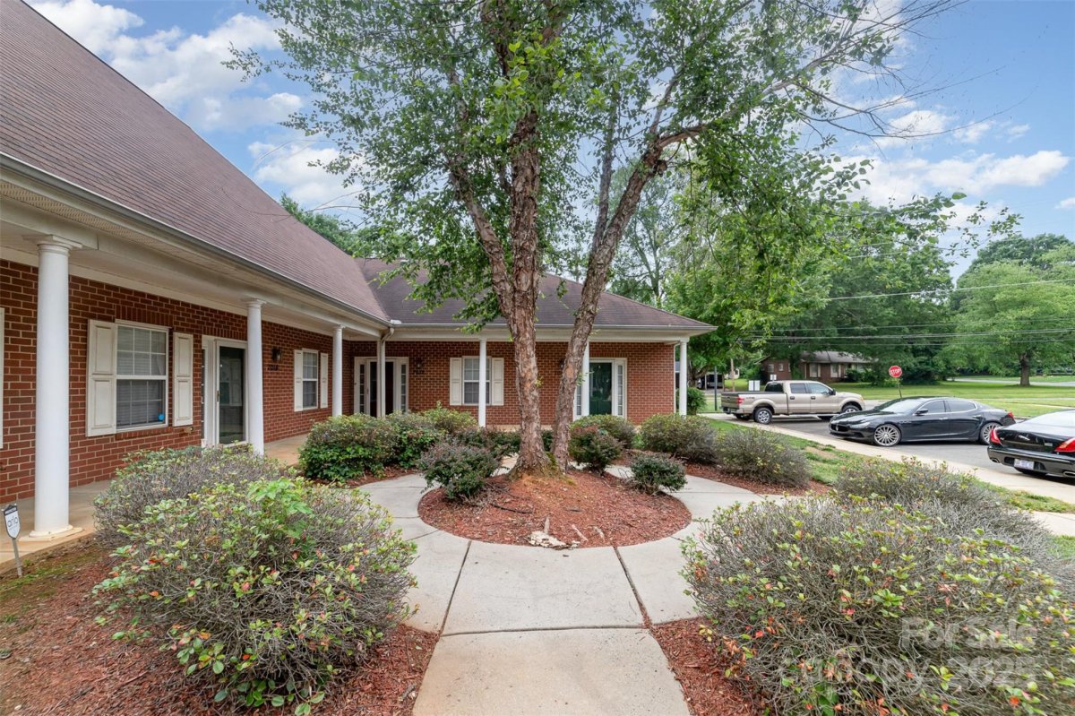 7012 Somerset Springs Drive E