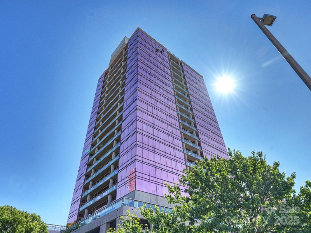 315 Arlington Avenue 2301