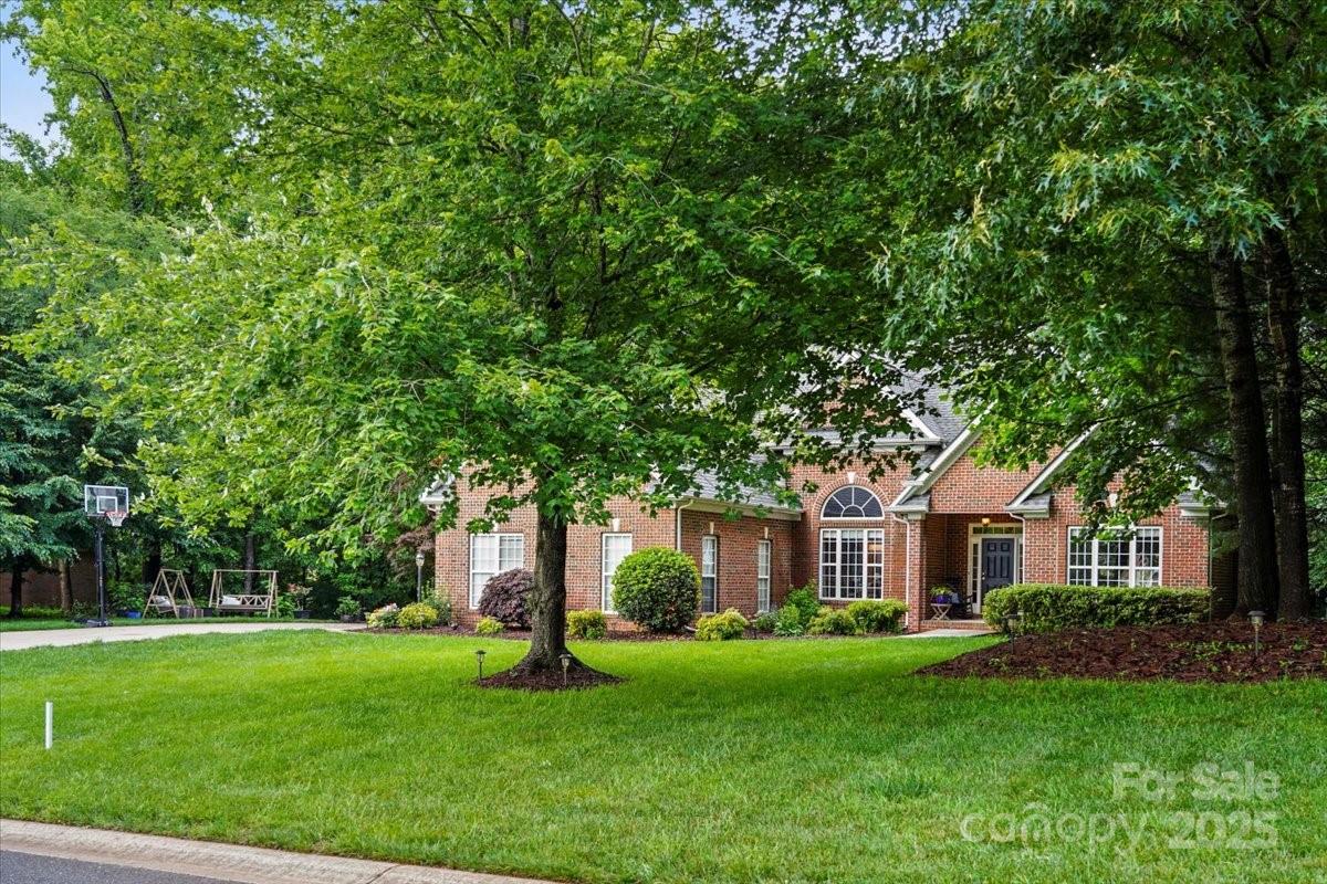 10501 Olde Irongate Lane