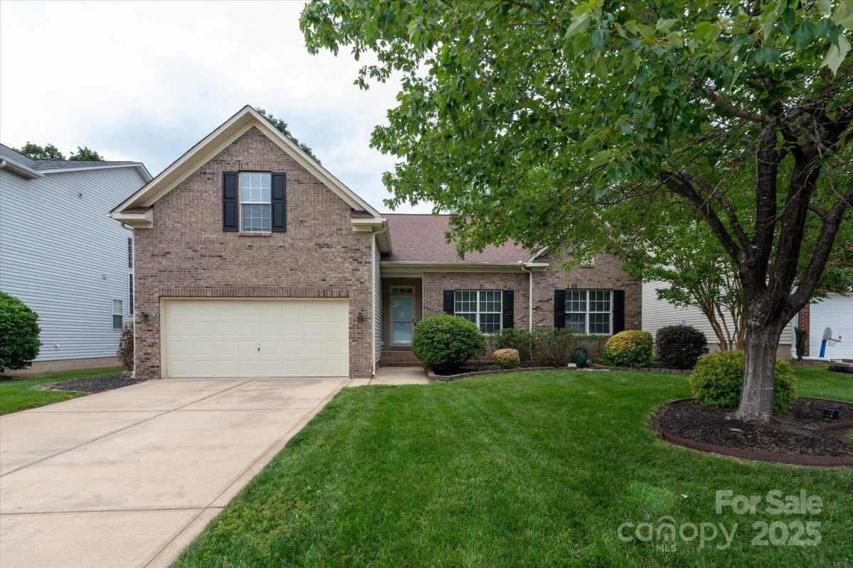 1003 Grayscroft Drive