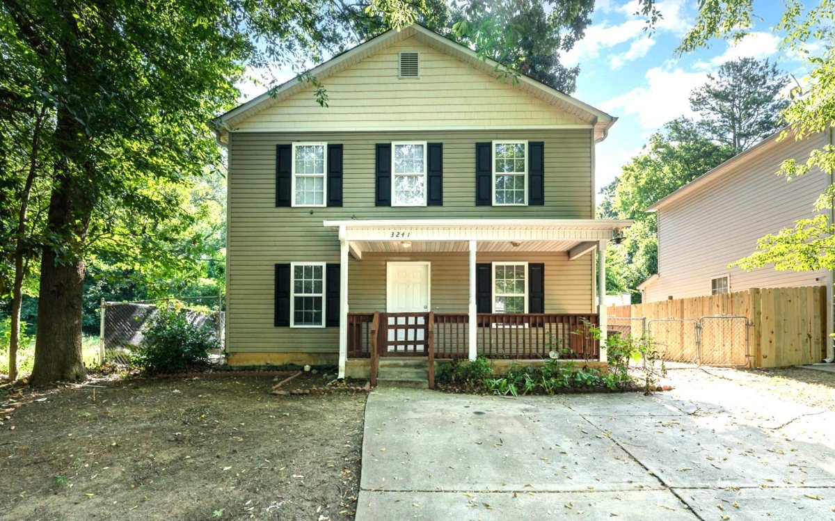 3241 Reid Avenue