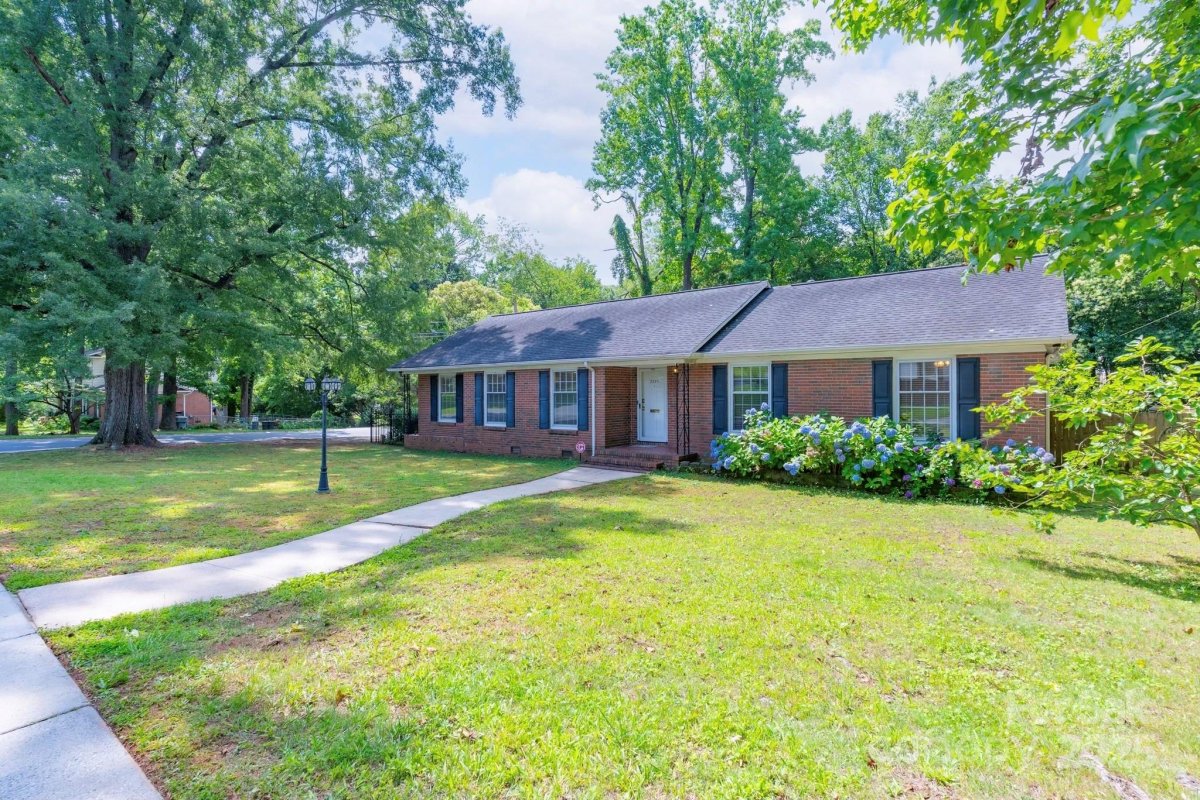 5720 Amity Place
