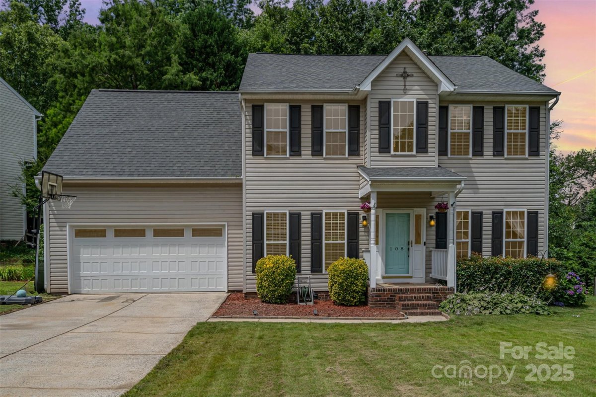 108 Shade Tree Circle