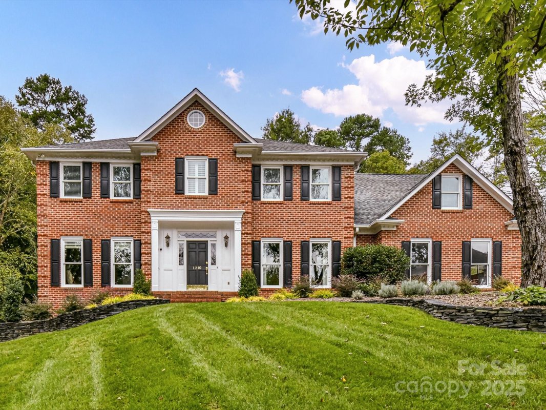 1210 Ilsemont Place