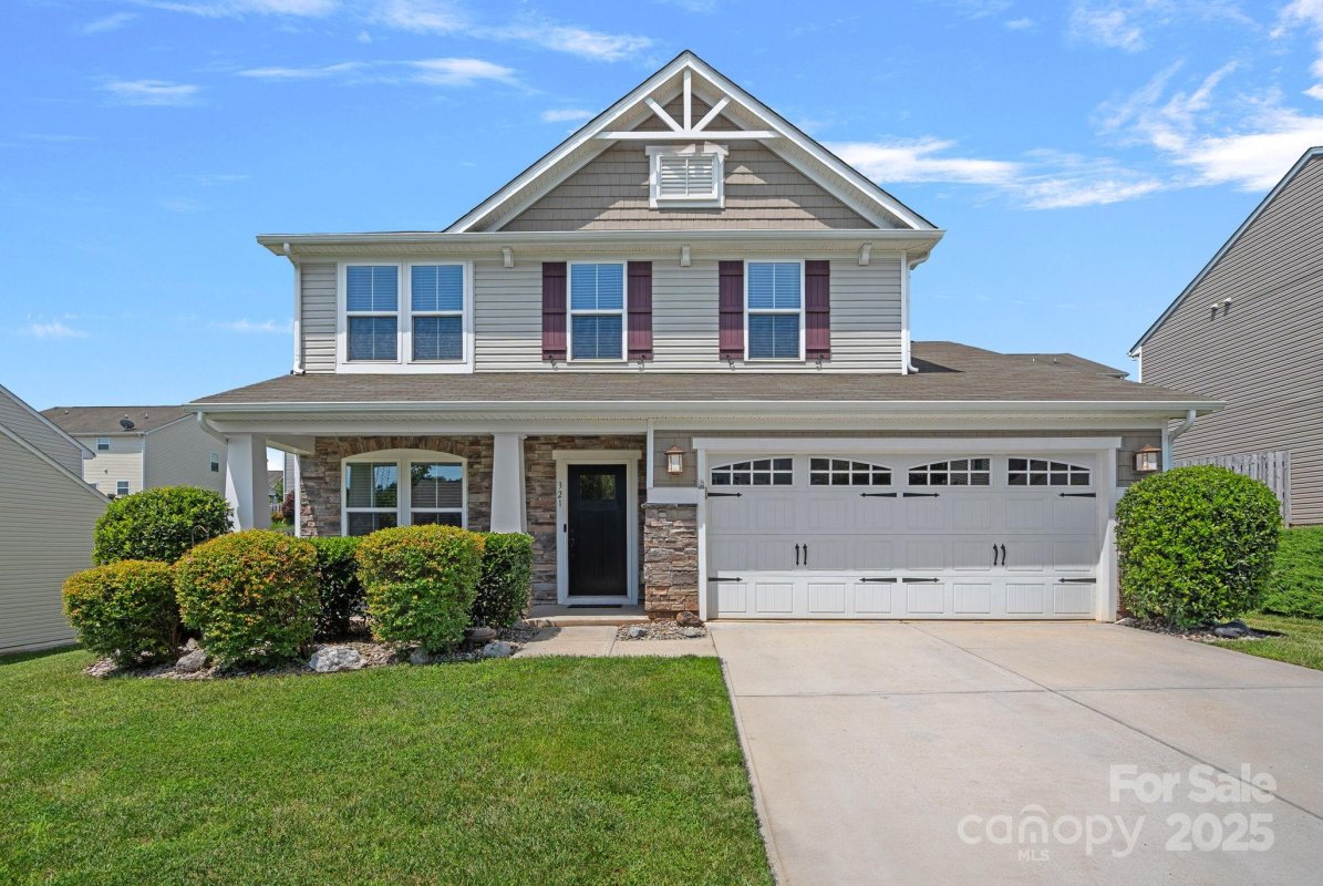 321 Almora Loop