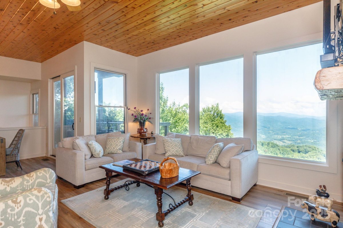 114 Slickrock Road C/3