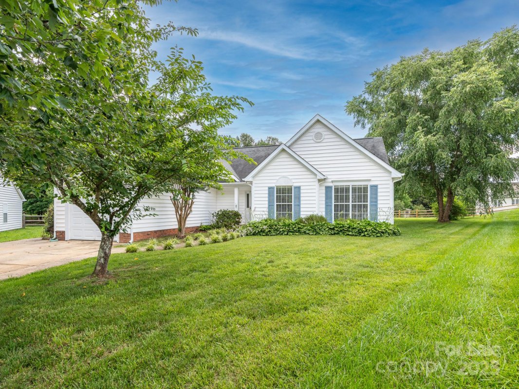 703 Bradberry Lane