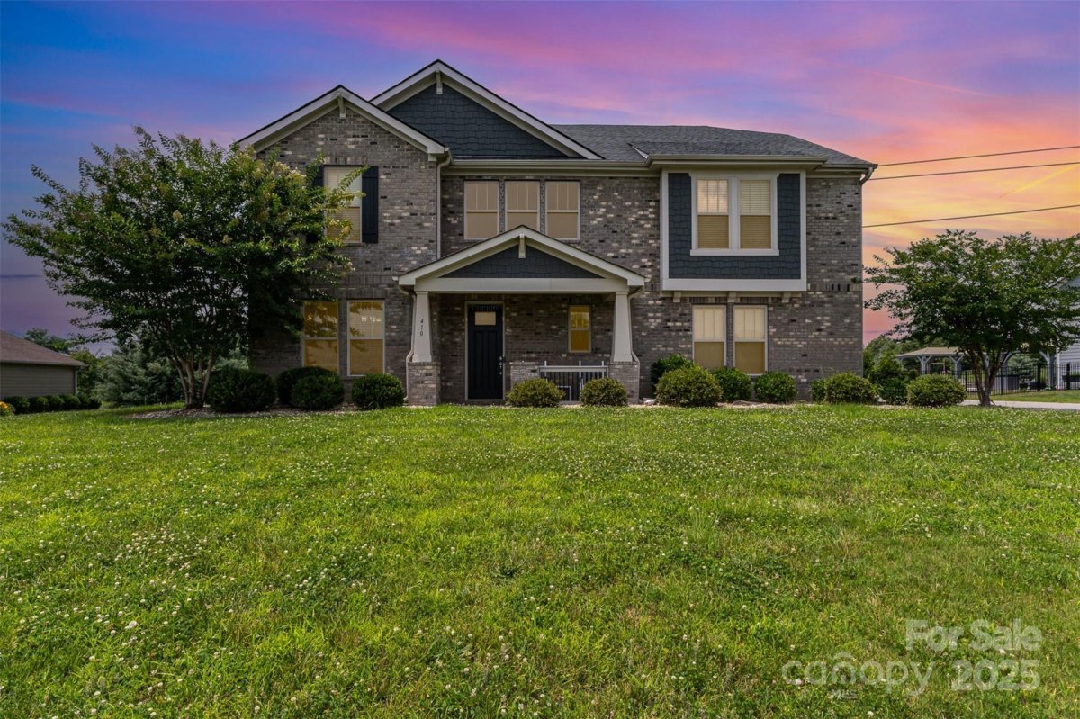 410 Alucio Court