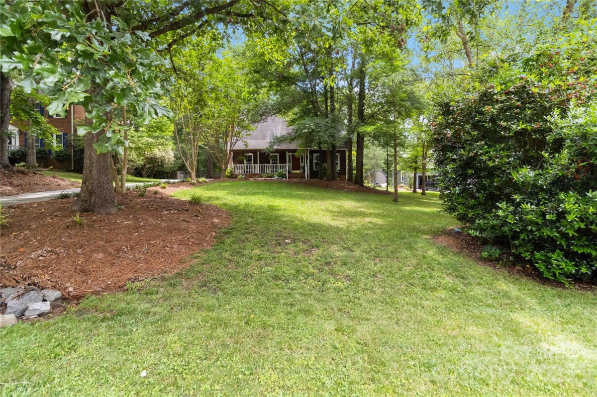 3092 Hitching Post Lane