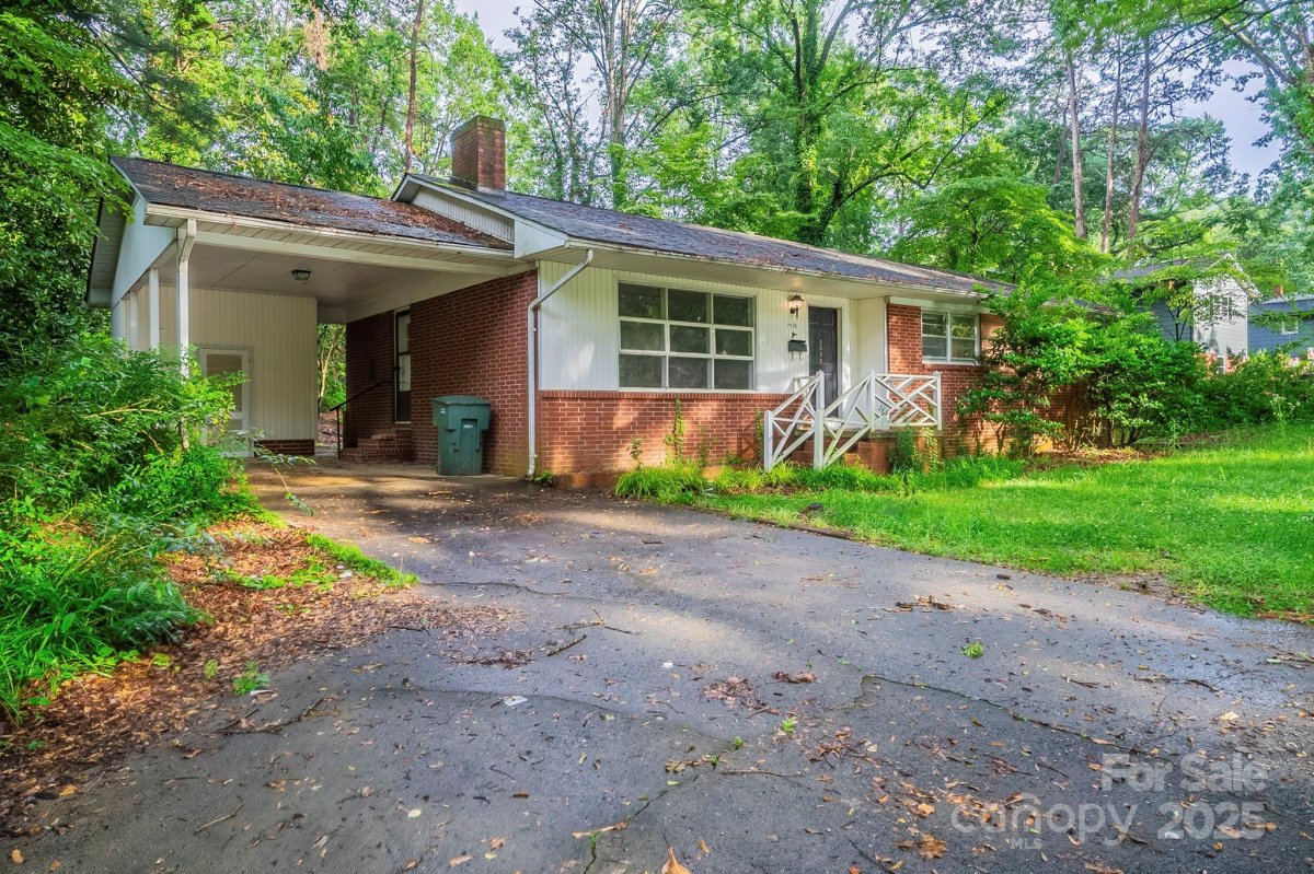 1332 Midwood Drive