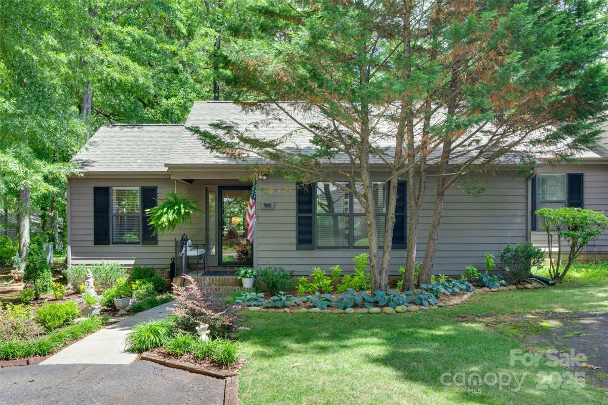 353 Tall Oaks Trail