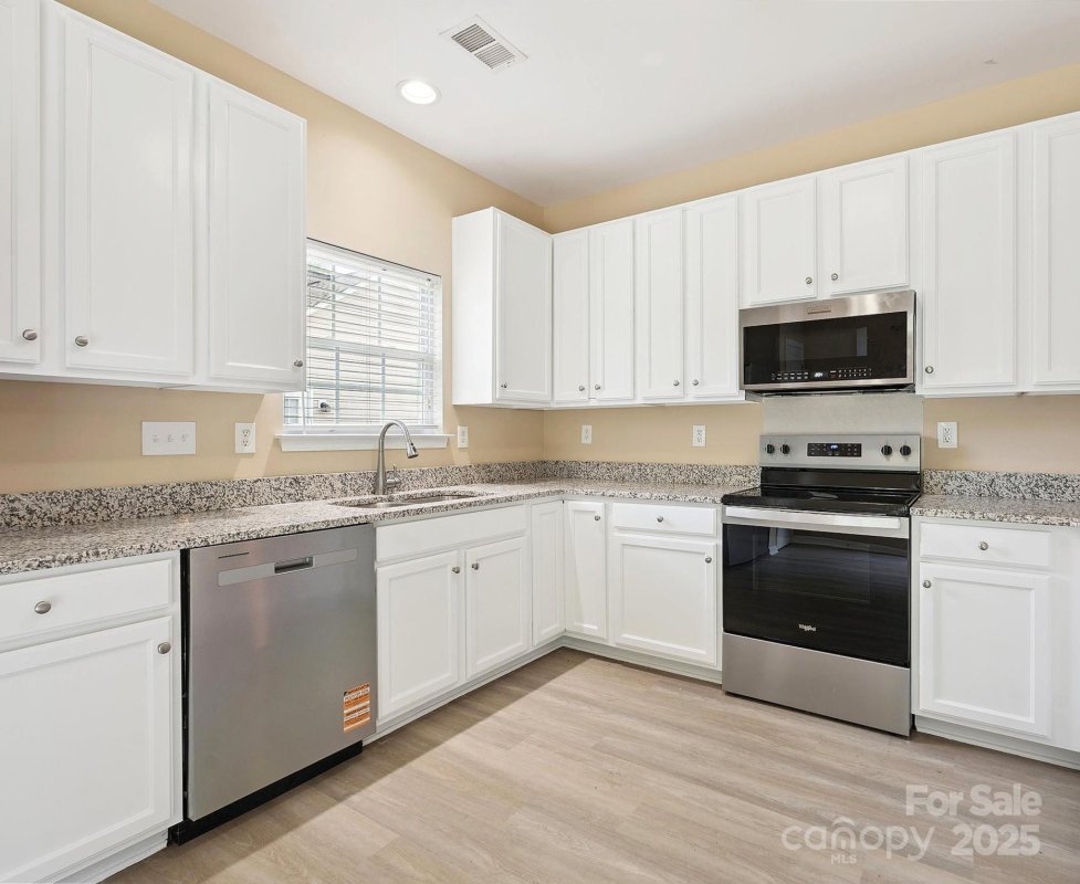 3043 Streamlet Way
