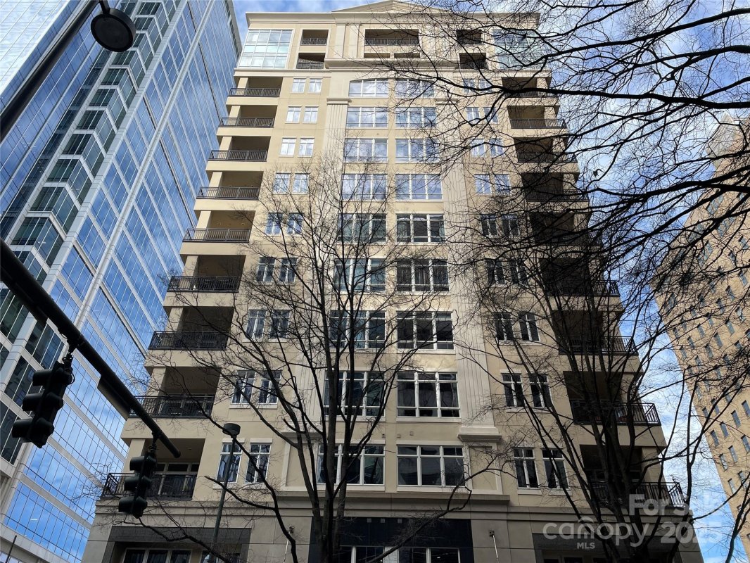 230 S Tryon Street 304