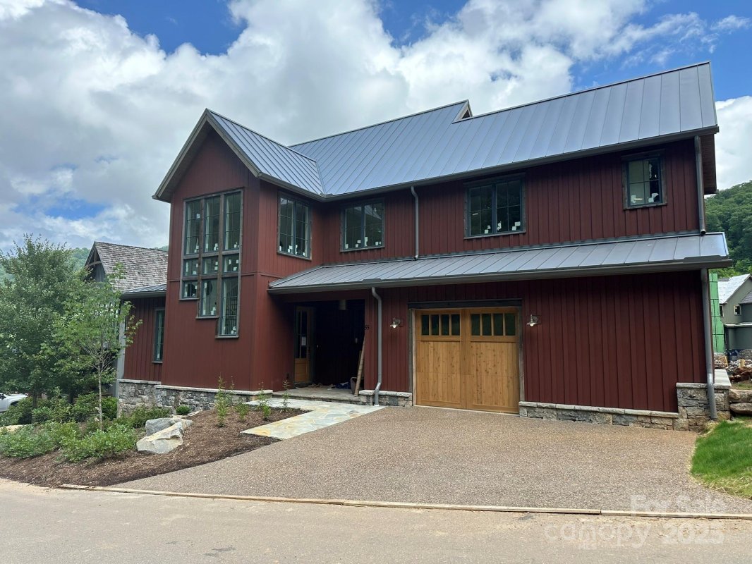 55 Lodestone Drive 413