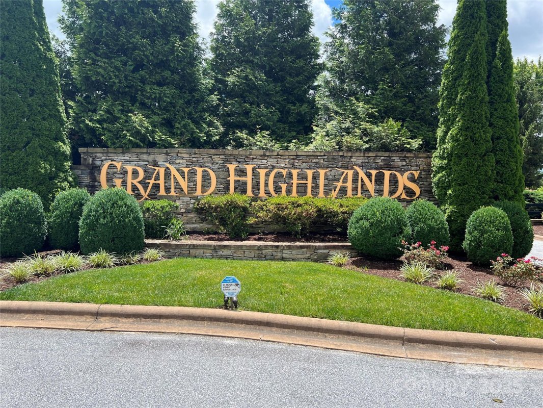 4642 Bearwallow Mountain Road 115