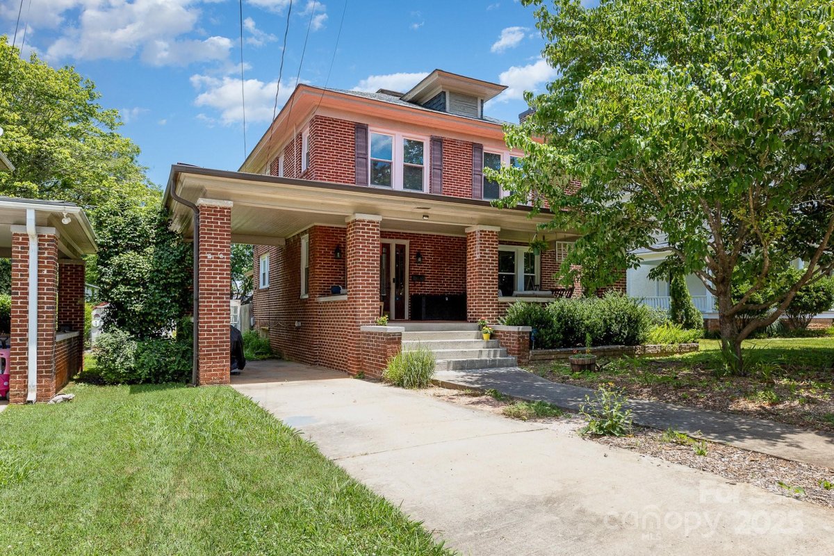 206 Mitchell Avenue